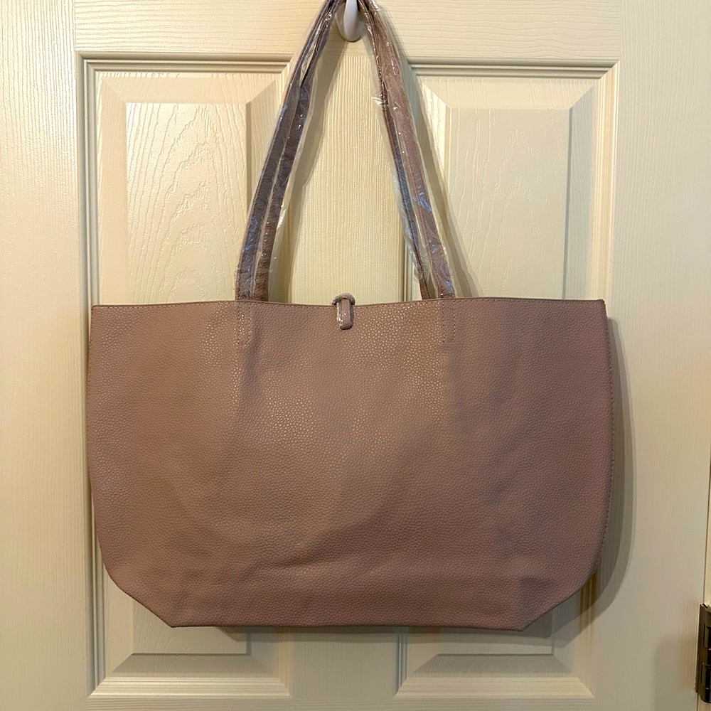 Badgley Mischka Taupe Decorative Chain Tote. NWT - Picture 3 of 4